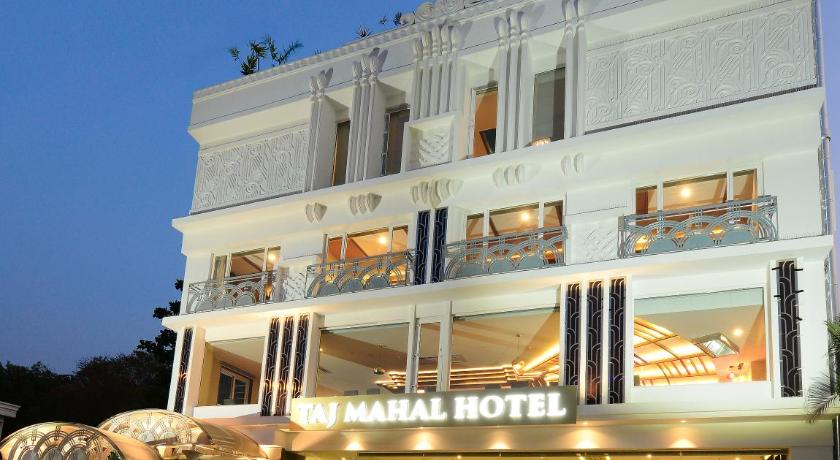 Taj Mahal Hotel photo