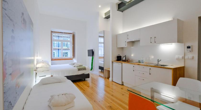 Image of Studio with City View 3