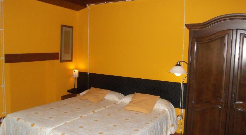 Apartamentos La Casona De Vidiago photo