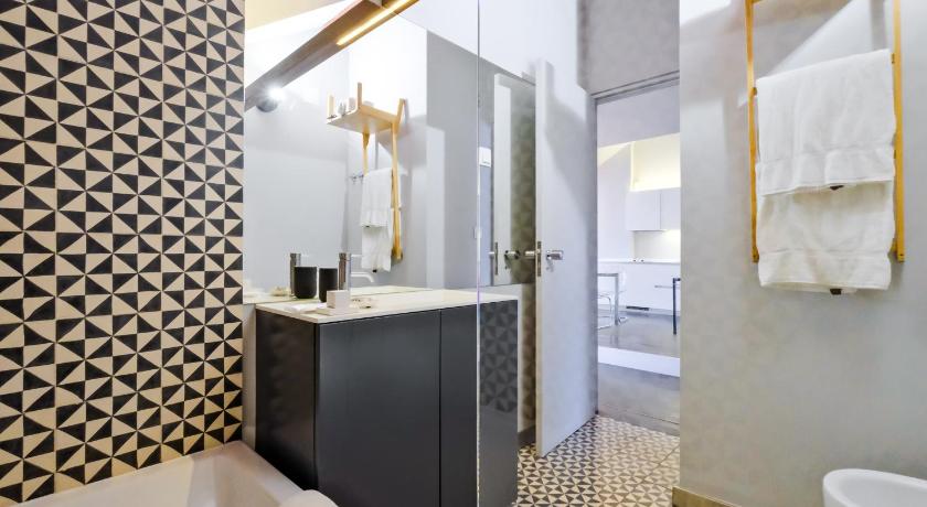 Image of Penthouse Apartment (4 Adults) 2