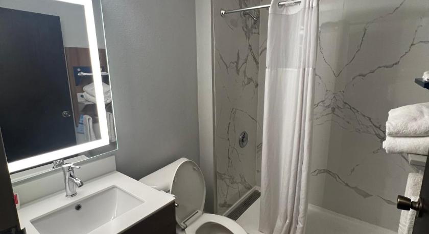 애틀랜타 (GA) 마이크로텔 인 앤 스위트 바이 윈덤 애틀랜타 에어포트 (Microtel Inn & Suites by Wyndham Atlanta Airport) 2성급 호텔 스위트룸