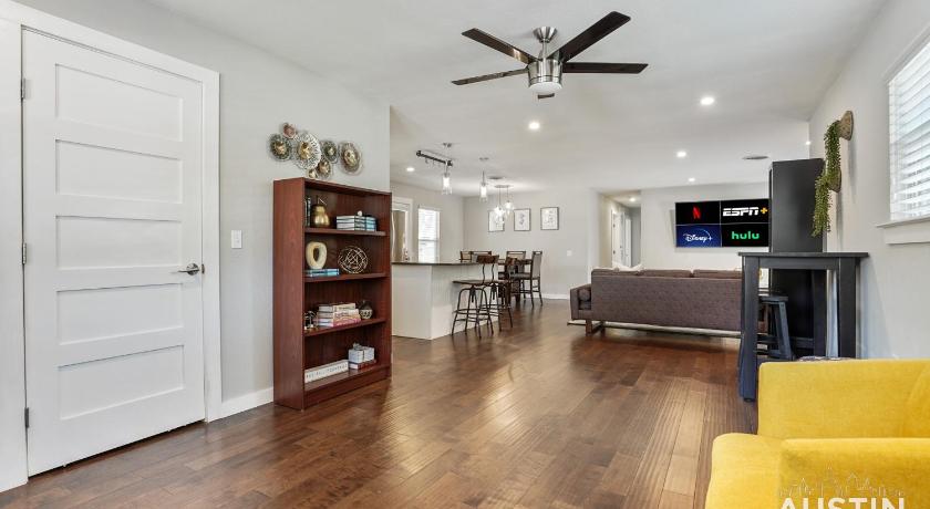 Austin North ATX Retreat w Open Concept Layout and Backyard 4-Star Accommodation lobby