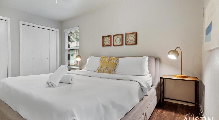 Austin Pets Welcome Great Space Backyard Near Zilker 4-Star Accommodation view
