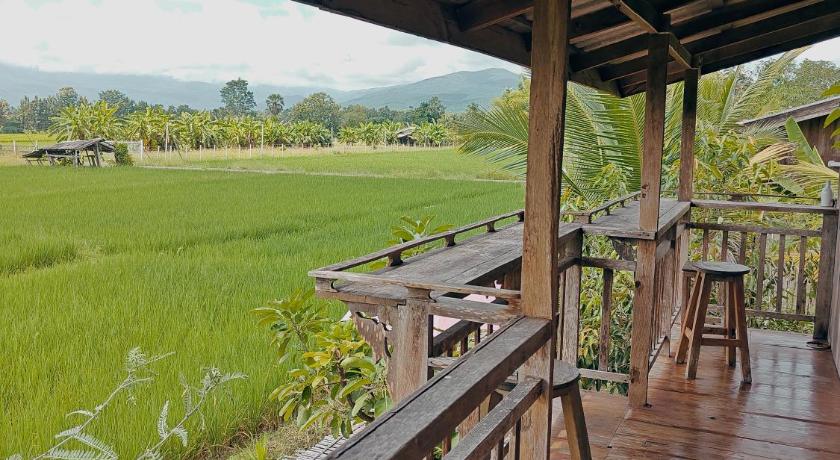 촘통 เฮือนขวัญข้าว 4성급 호텔 전망