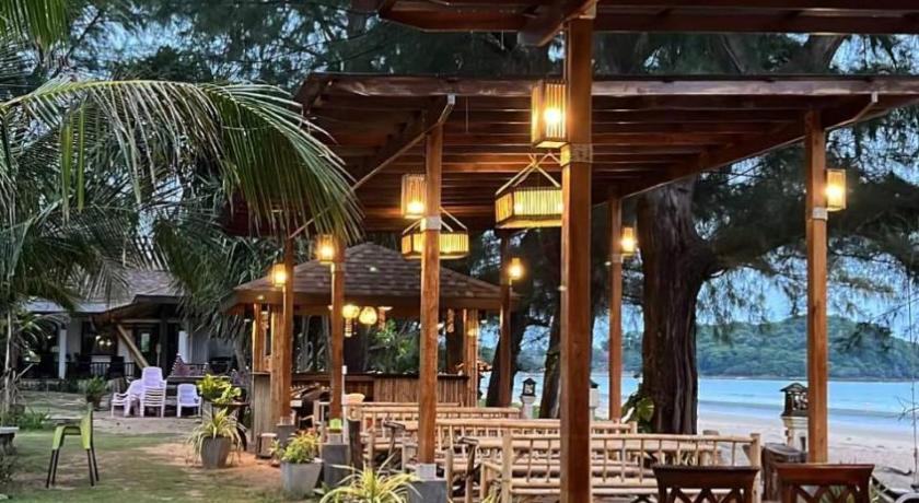 Lanta Villa Resort - image 4