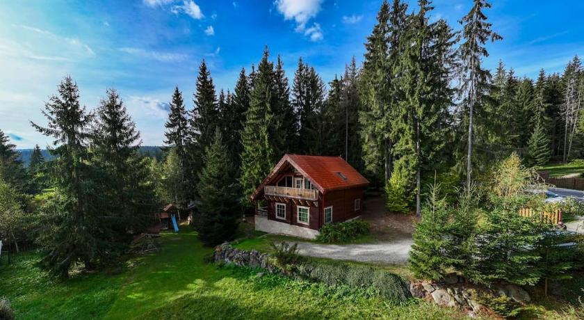 Forest Home Relax