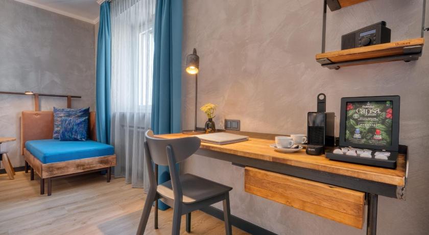 Image of Deluxe Double Room 9
