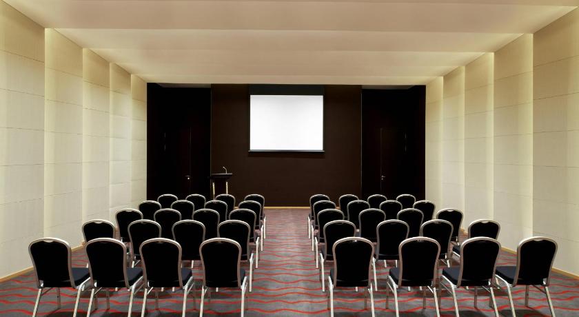 Four Points by Sheraton Qingdao West Coast - image 19