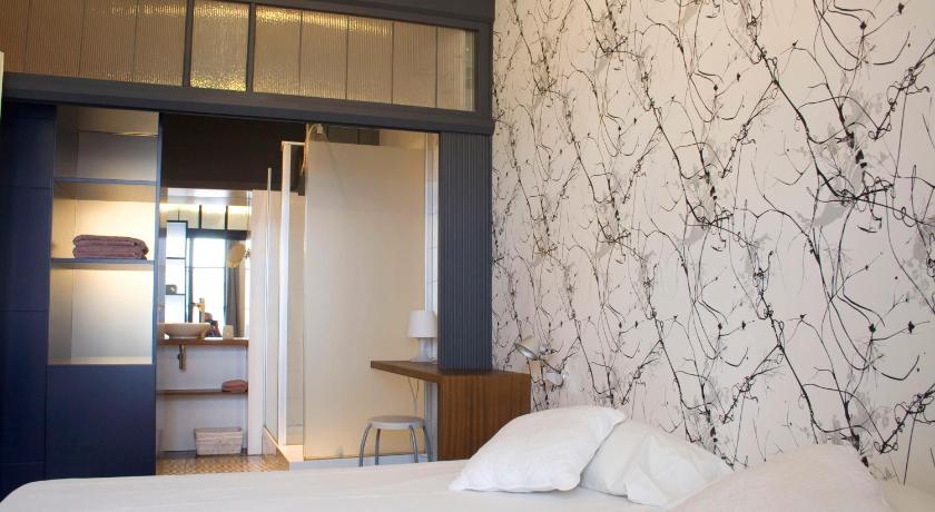 Bed &amp; Breakfast Bells Oficis — Hotel in Girona