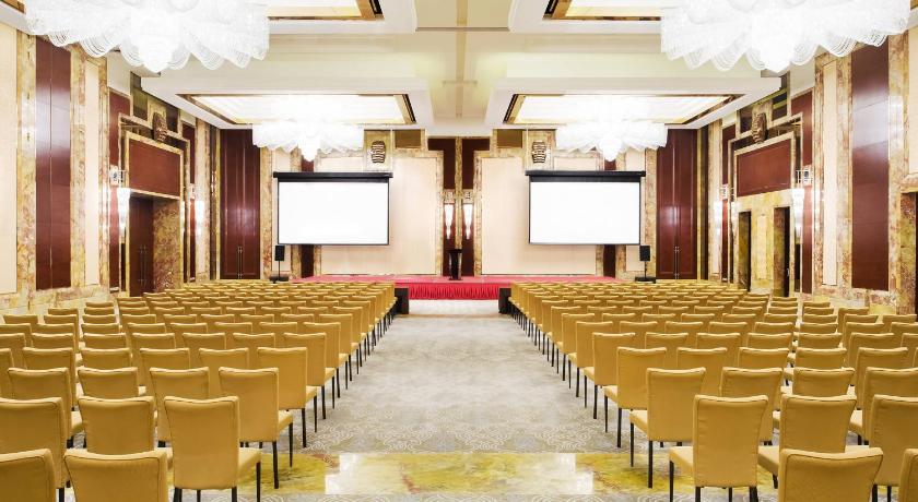 Sheraton Qingdao Jiaozhou Hotel - image 21