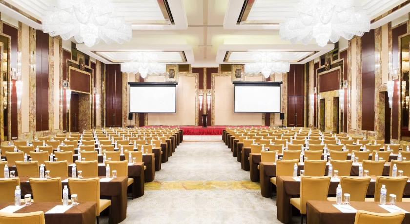 Sheraton Qingdao Jiaozhou Hotel - image 16