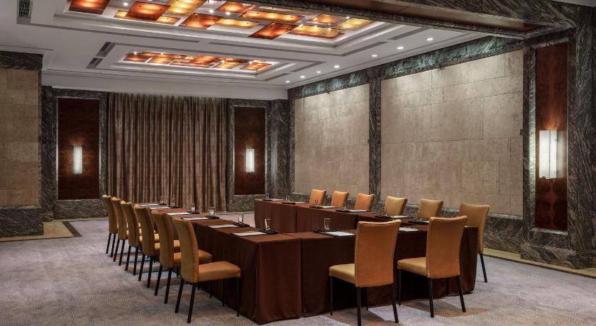 Sheraton Qingdao Jiaozhou Hotel - image 19