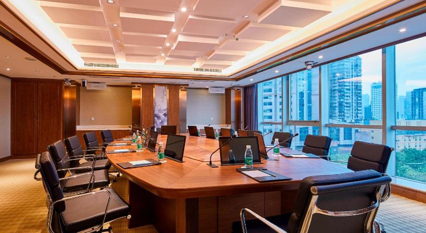 Sheraton Nanjing Kingsley Hotel & Towers - image 10