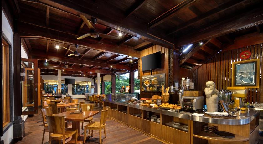 Grand Istana Rama Hotel - image 42