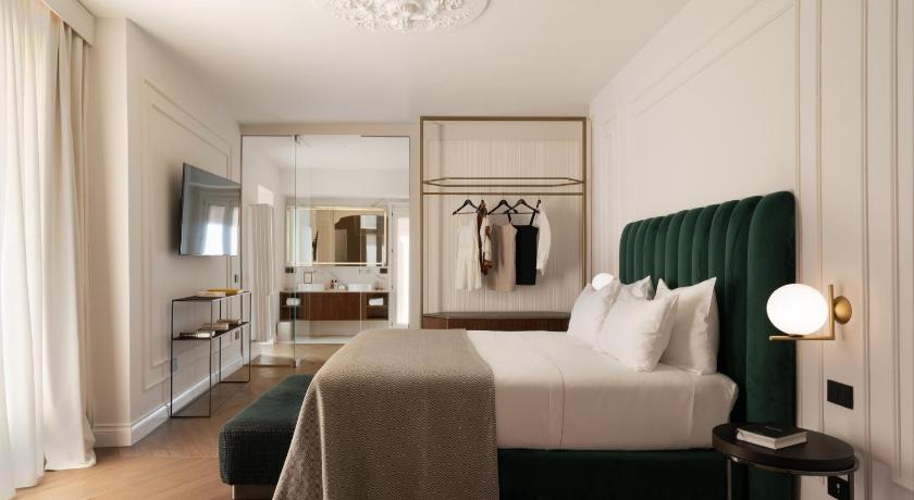 Image of Deluxe Suite 3