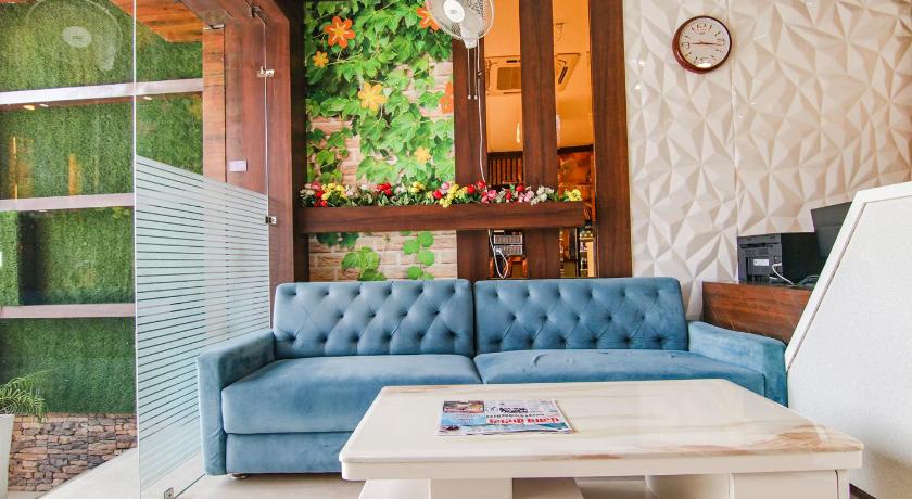 Hotel Golden City - image 4