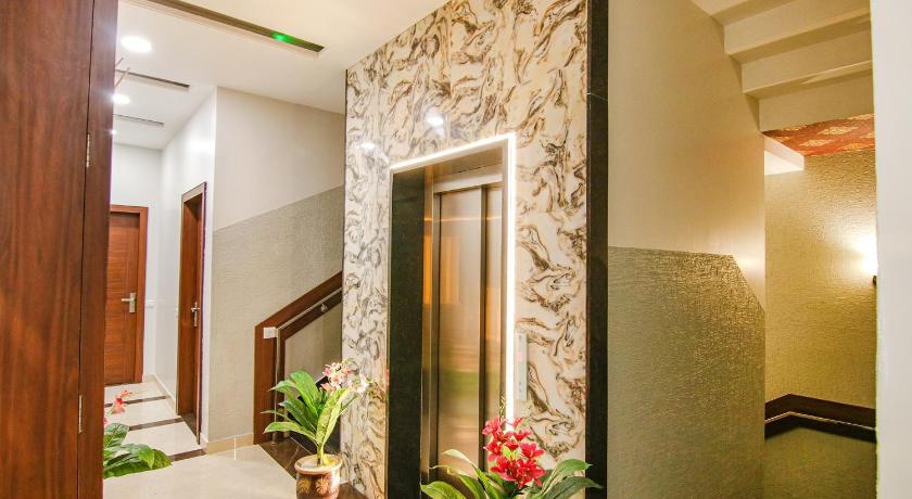 Hotel Golden City - image 7