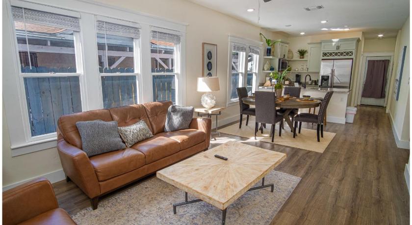 サンアントニオ Brand New Craftsman 2BR2BA Home in Denver Heights 4つ星 宿泊施設 プール