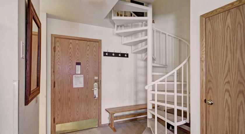 Image of Studio 12