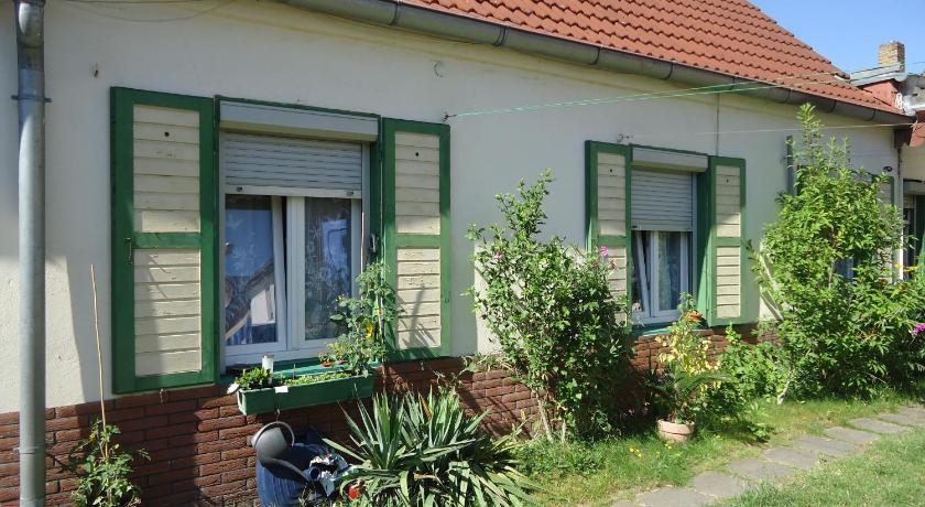 Pension Scheffler, Potsdam, Germany - Photos, Room Rates