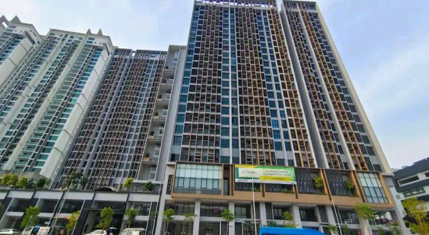 ジョホールバル Sky Tree Studio apartment Bukit Indah with Netflix 3つ星 ゲストハウス プール
