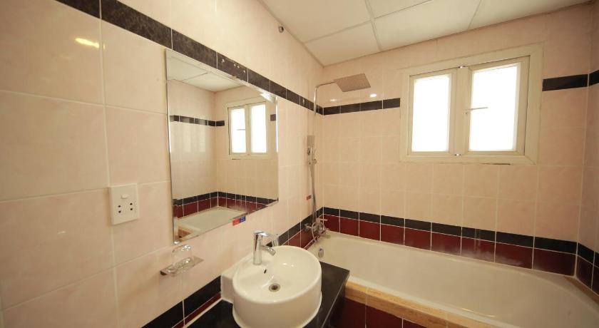 胡志明市 phú gia bùi viện 3星级 酒店 泳池