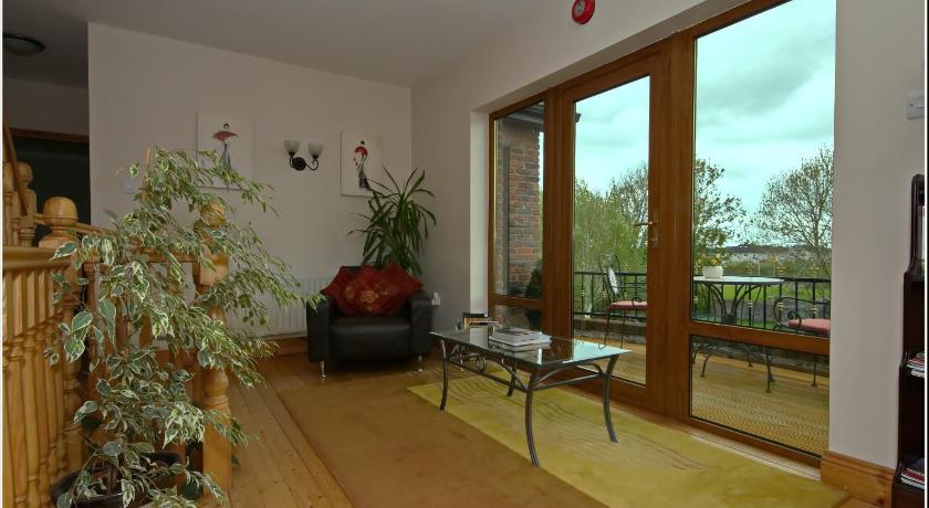 Oranhill Lodge Guesthouse photo