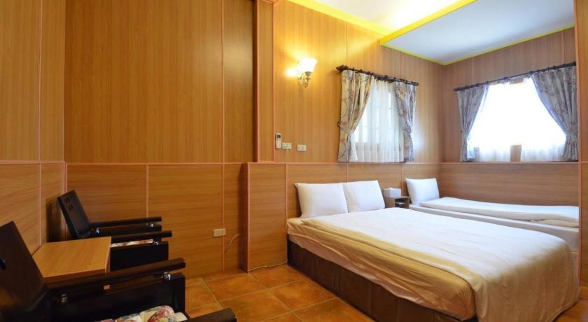 Image of Triple Room with Bathroom 0