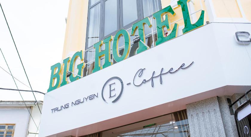 Big Hotel Huế - image 13