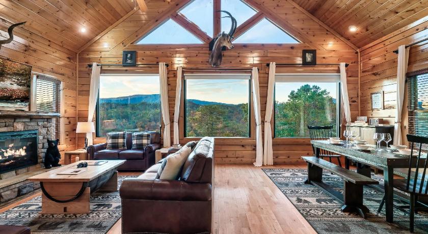 Epic Mountain Views, Hot Tub, Game Room, Sleeps 10