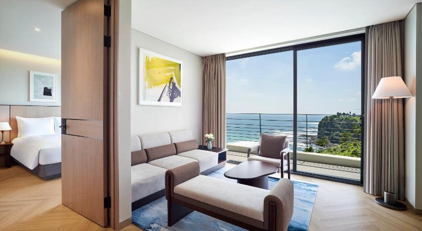 Image of Club Prestige Suite Ocean View - Club Access for 4 Included 0