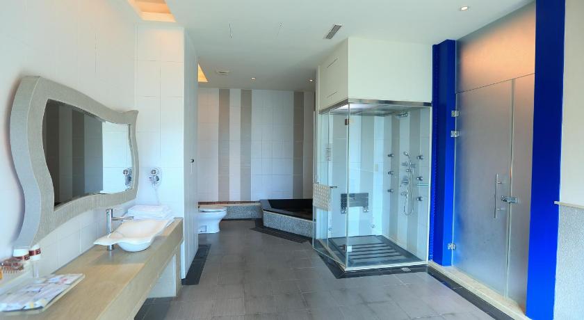 Image of Standard Quadruple Room 8