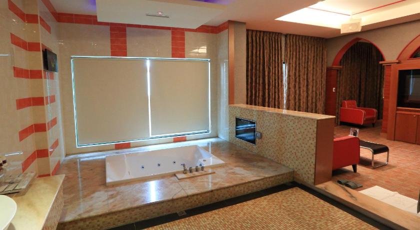 Image of Standard Double Room 7