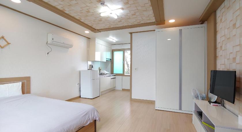Image of Double Room 8
