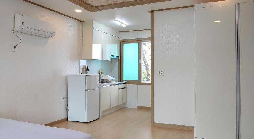 Image of Double Room 6