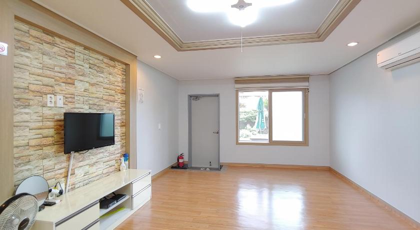 Image of Ondol Room 7