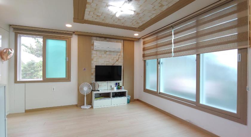Image of Suite 5