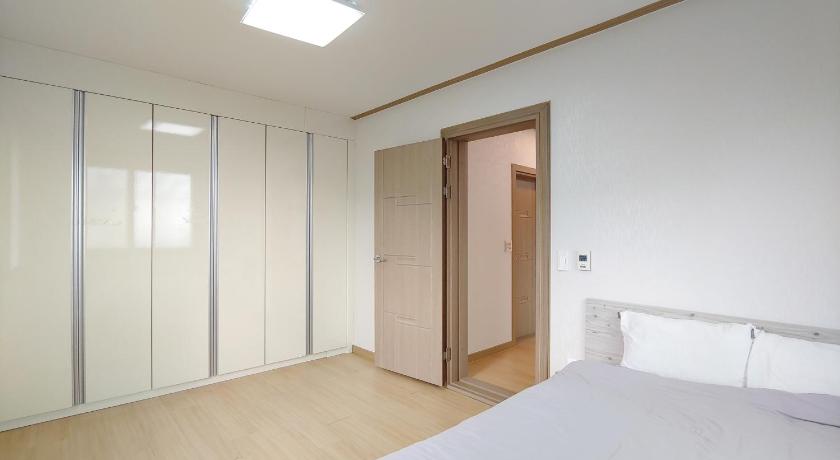 Image of Suite 6