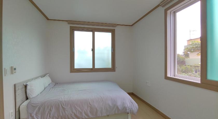 Image of Suite 4