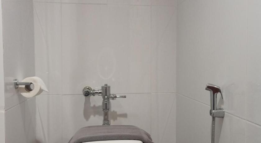 Image of Standard Room without Window 9