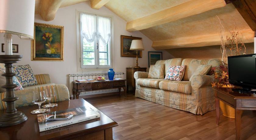 Image of Two-Bedroom Apartment with Terrace 3