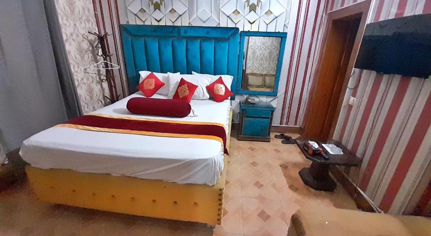 Hotel Super Seven - image 9