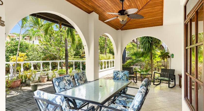 プラヤ・エルモサ（グアナカステ） Villa del Sueno 3つ星 ホテル 外観