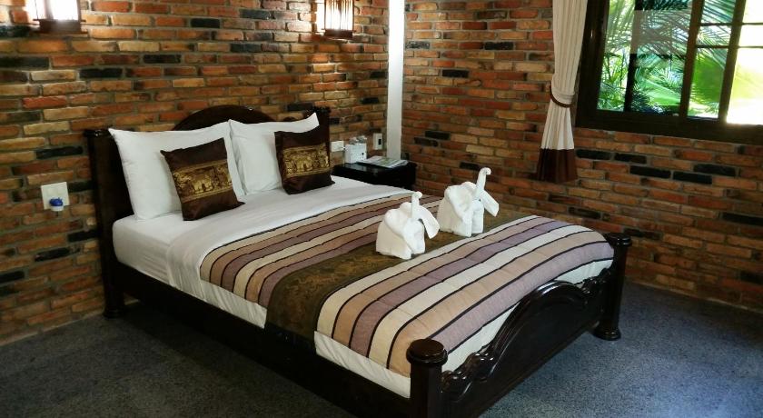 Image of Two-Bedroom Bungalow 9