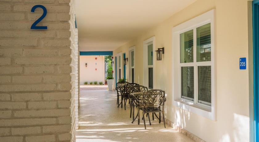 Fort Lauderdale Seaside Villas Accommodation pool