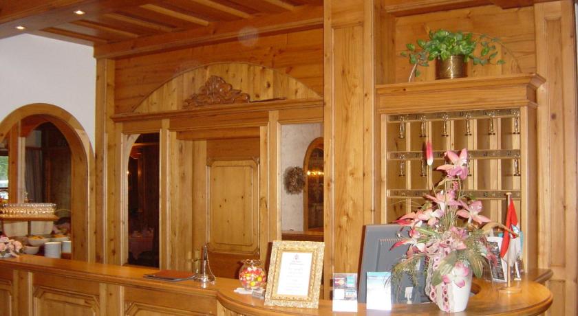 Alpenhotel Pfaffenwinkel photo