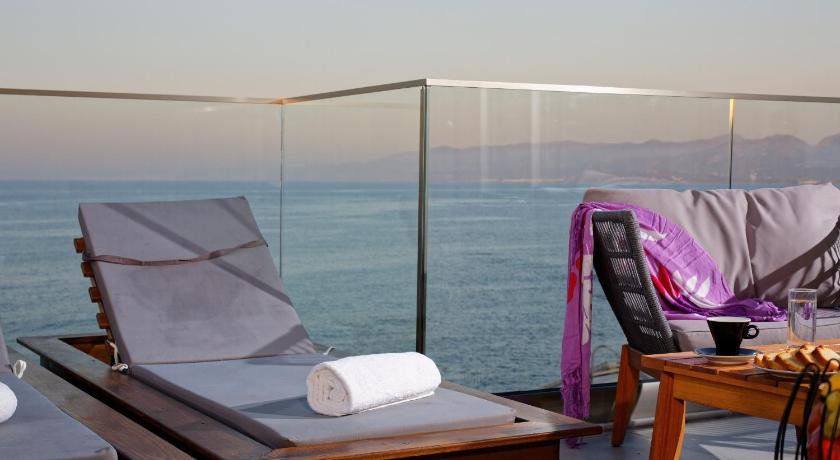 Hersonissos Beach Front Suites - image 17