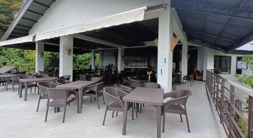 Cebu Mist Mountain Resort powered by Cocotel 3-Star Hotel room