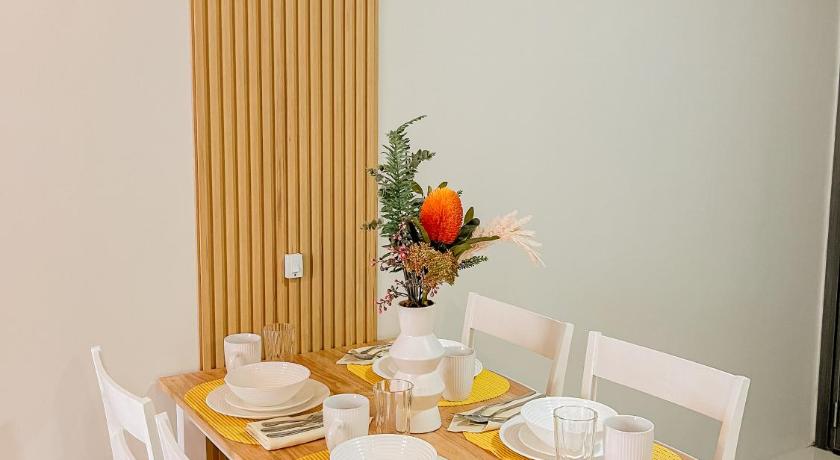 2 Bedroom and 1 Bedroom Apartments with Private Pool and Gym - image 29