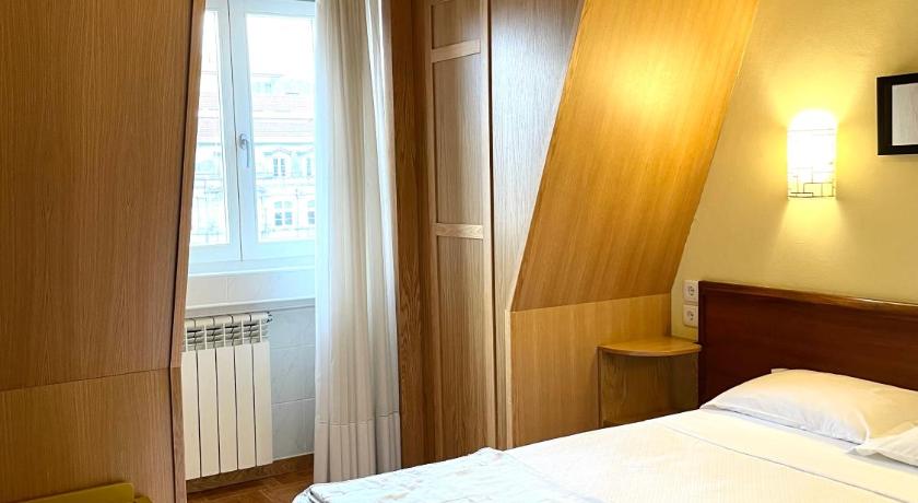Image of Standard Double Room with City View 0